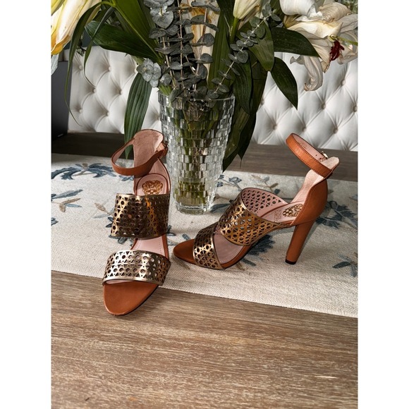 Vince Camuto Gold Woven Strappy Heeled Sandals Ankle Strap Occasion Heels - Picture 2 of 7